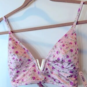 NWT Victoria’s Secret pink floral bikini top with double straps metal hardware